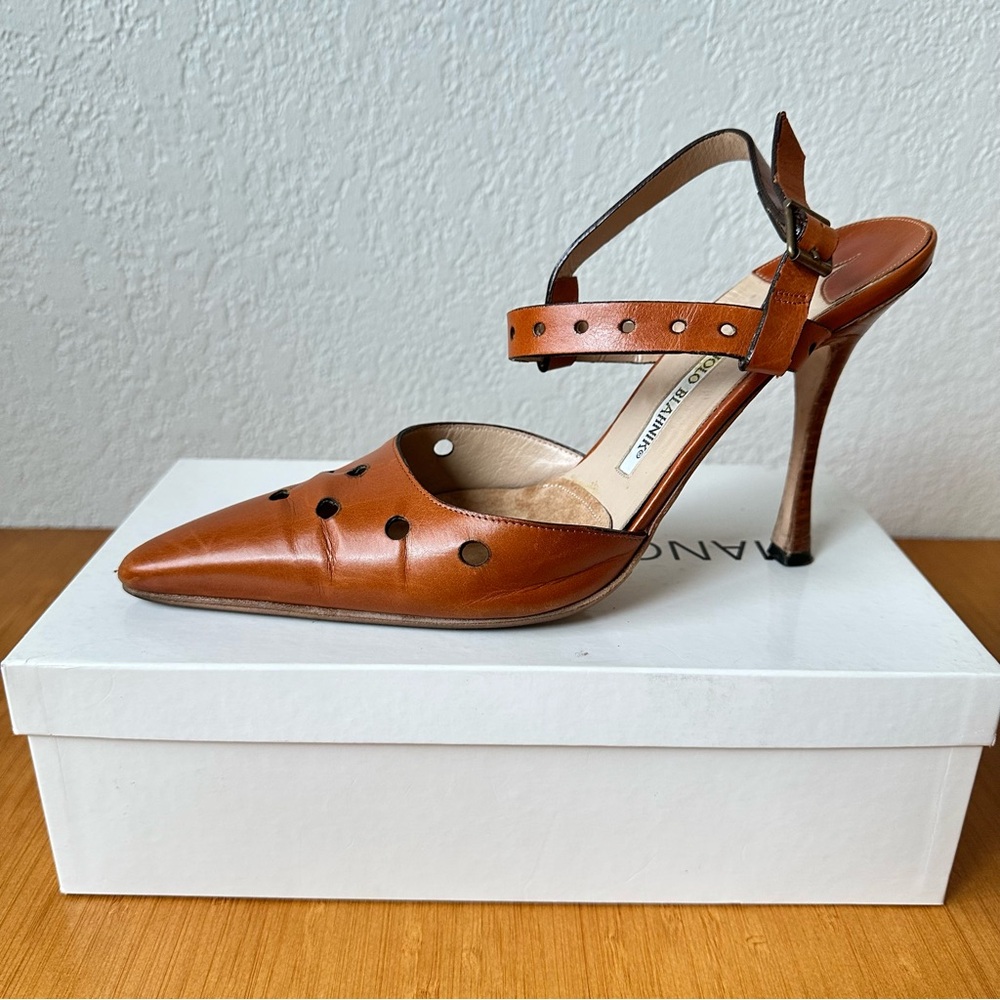Manolo Blahnik Slingbacks - Picture 3 of 13